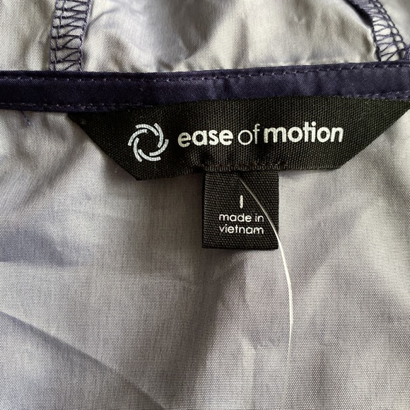 Ease of motion Jackets - Picture 3 of 8